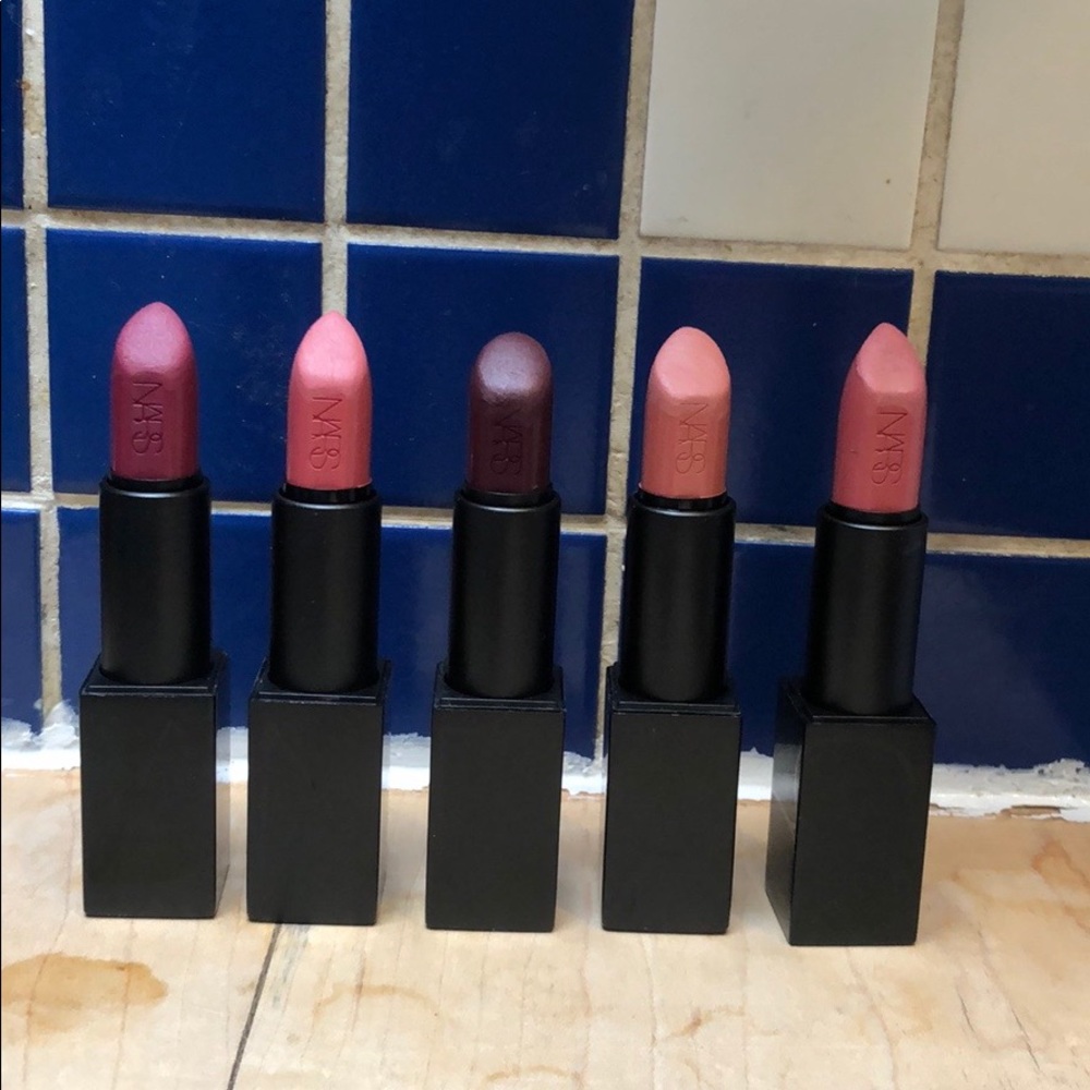 NARS Audacious Lipstick - Barbara
